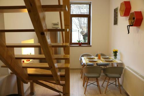 Fagaras Cosy Flat, King Bed & Double Sofa Bed Wifi