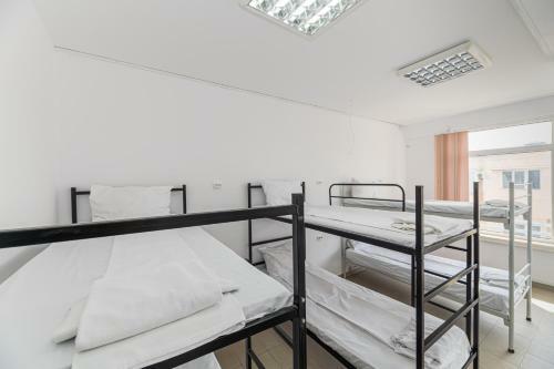Hostel Ghimbav Airport