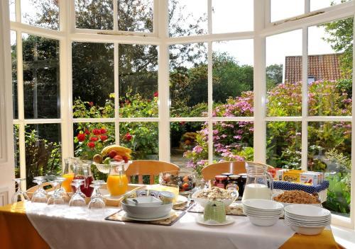 Hostal Marton Grange Country House