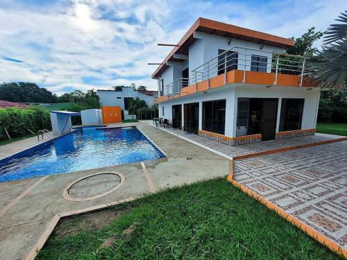 Villa Casa Quinta Con Jacuzzi, Piscina Y Bbq Totalmente Privado