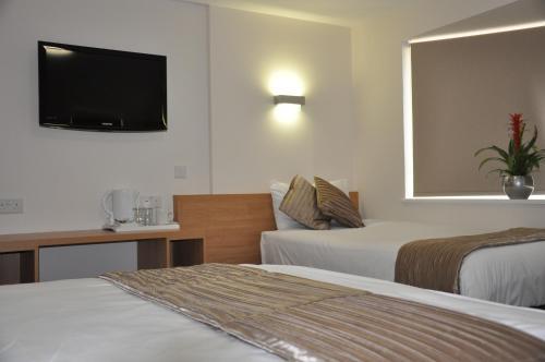 Queens Hotel
