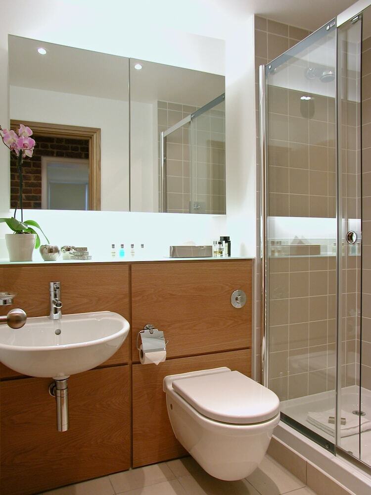 Kings Wardrobe Apartments By Bridgestreet