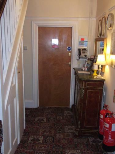 Hostal Kirkwood House