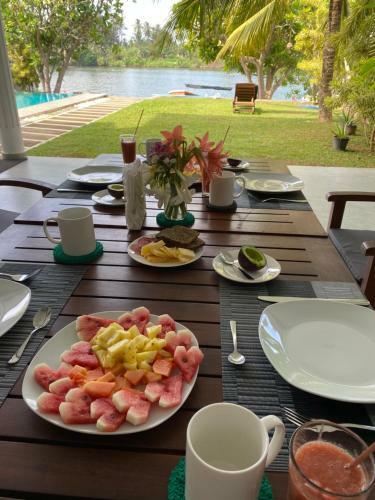 Hostal Villa Riverside