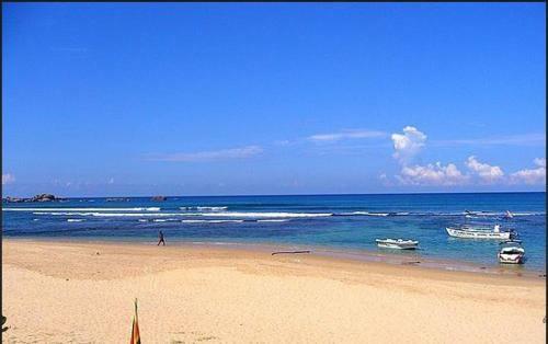Golden Beach Villa