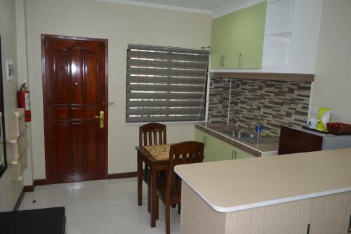 Hostal Red Apartelle