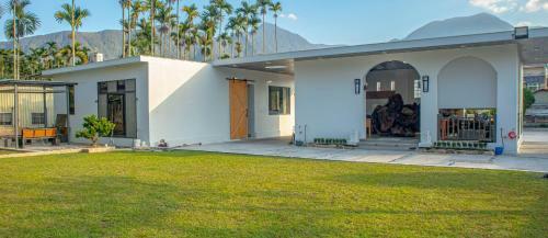 Villa Changxing White House-sun Moon Lake