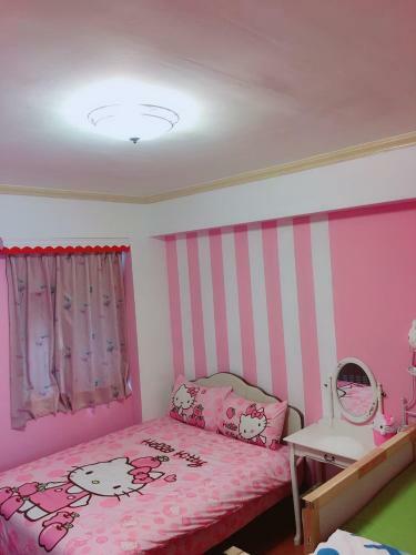 Hostel Summer Light