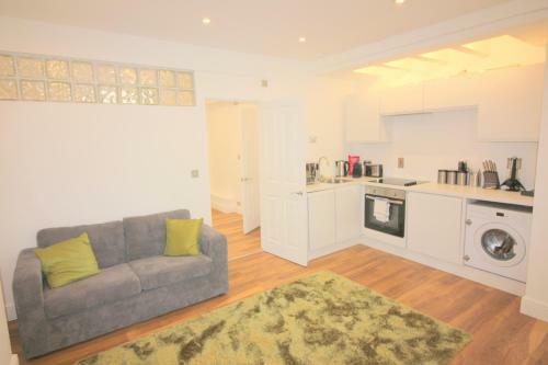 Regency House Apartments