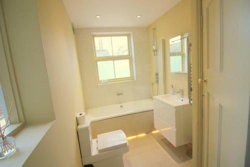 Regency House Apartments