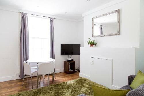 Regency House Apartments