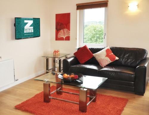 Zinn Apartments - The Royals