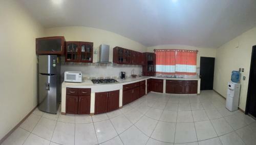Hostal Ohana Apartments
