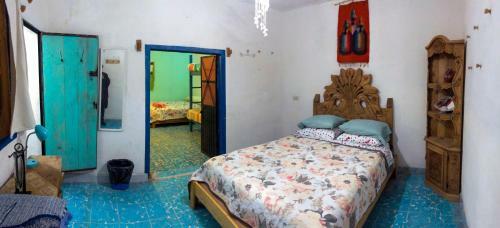 Hostal Casa Chuparrosa House