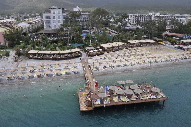 Hotel Amara Wing Resort