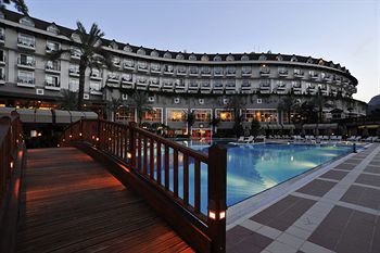 Hotel Amara Wing Resort