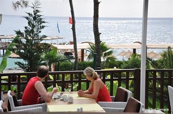Hotel Amara Wing Resort