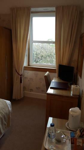 Hostal Moray Park Guest House