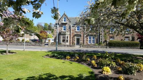 Hostal Moray Park Guest House