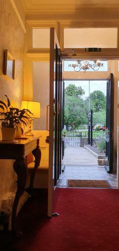 Hostal Moray Park Guest House