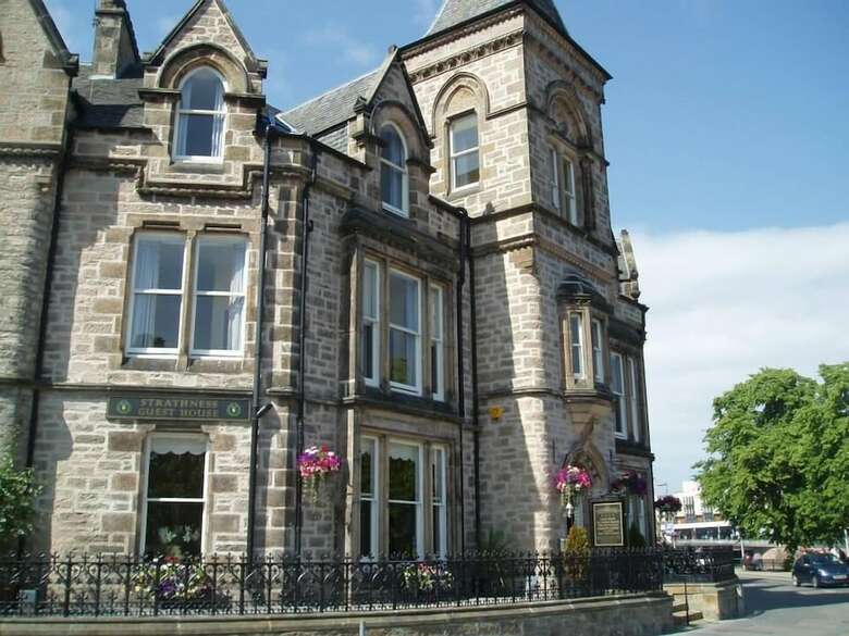 Hostal Strathness House