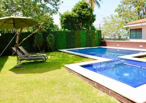 Casa Con Alberca Junto Al Lago