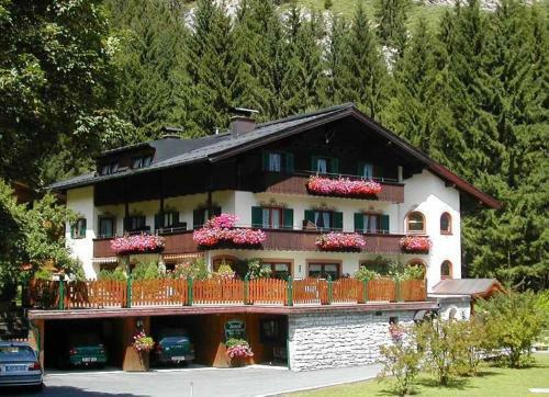 Hostal Pension Sonneck