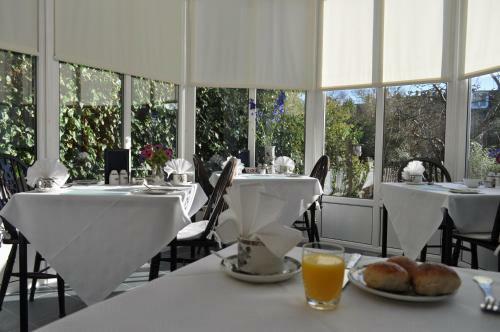 Hostal Ashdene House