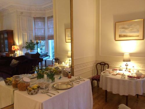 Bed & Breakfast Claremont House