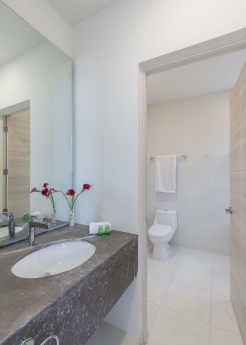 Apartamento Luxurious Condo Surrounded By Nature Private Balcony Shared Pool With Sundeck
