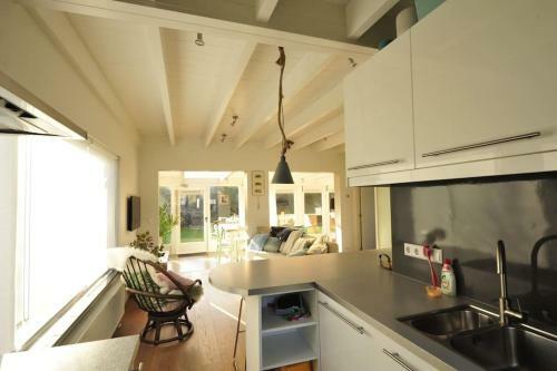 Lovely Beachhouse In Ouddorp