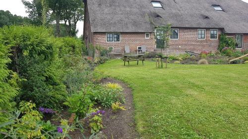 Magnificent Farmhouse In Central Holland 4a 2c
