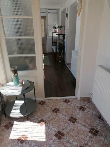 Cazare La Tara �n Mandra, Jud Brasov