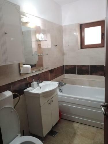 Apartament 2 Camere Cu Parcare