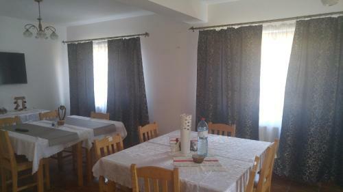 Hostal Pensiunea Casa Vanatorului