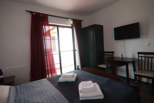 Hostal Pensiunea Emelys