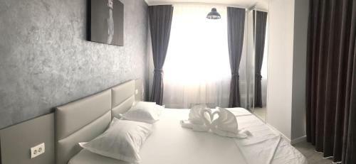 Arthemis Apartment