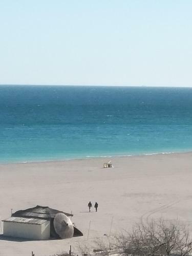 Summerland Sea View Apartment