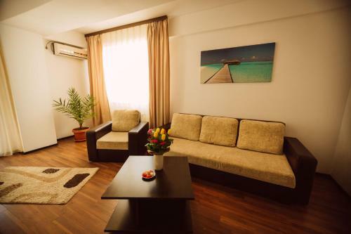 Seascape - Summerland Apartment