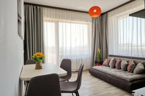 La Vida Loca Apartment Summerland