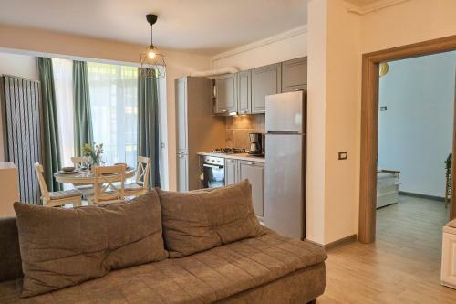 Sea Shore Apartments Alezzi Spa N Pools Beach Resort