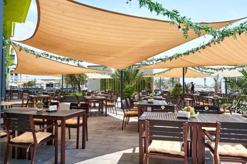 Sunset By The Sea Apartment Alezzi Spa Pools Resort