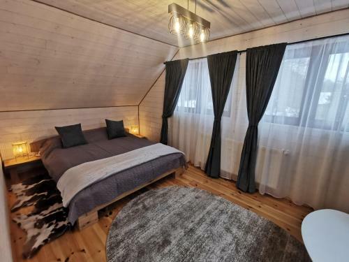 Bear's Lair Chalet
