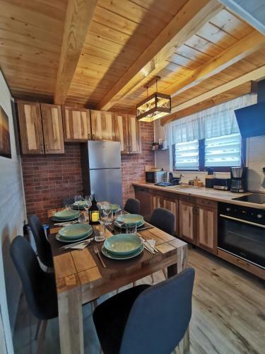 Bear's Lair Chalet