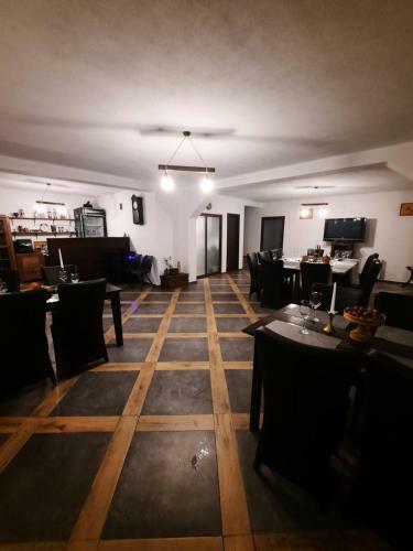 Hostal Pensiunea Vinatur