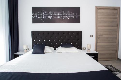 Apartament Black&white 5