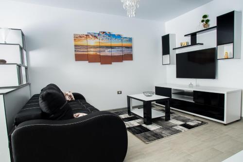 Apartament Alezzi Black&white 1
