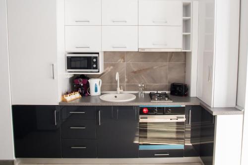 Apartament Alezzi Black&white 3