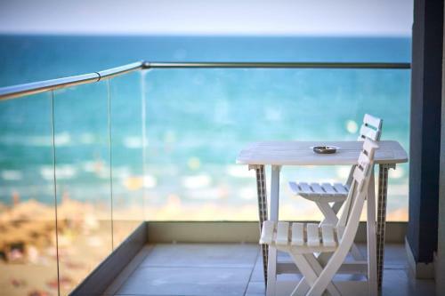 Apartamento Paradise Sea View 2bd Apt Spa N Pools Alezzi Beach Resort