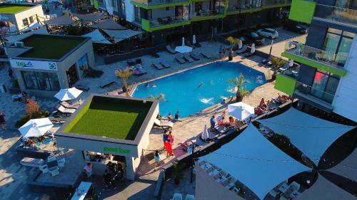 Sunny Side Apartments In Complexul Alezzi Beach